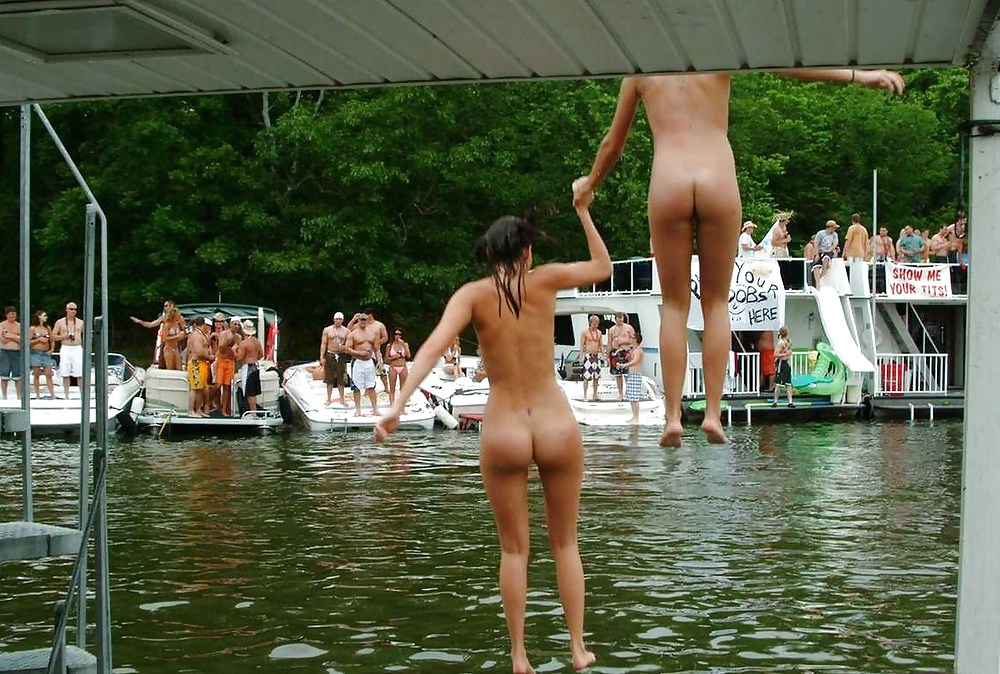 Spring breakers
 #21960000