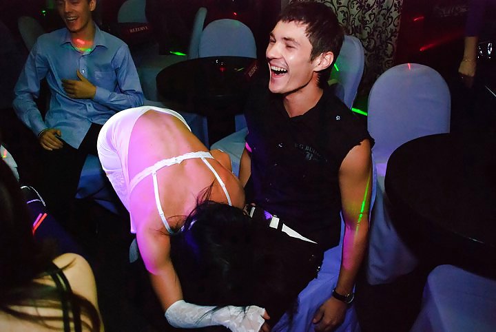 Female Strippers Gone Wild In Russian Club #4628546