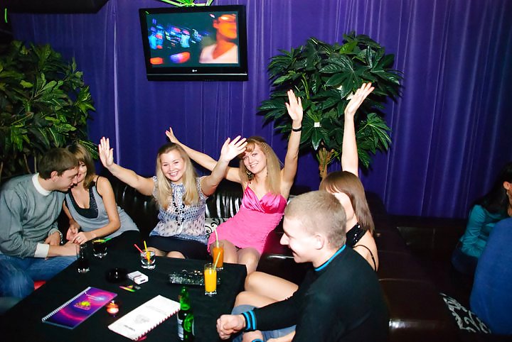 Stripperinnen Wild In Russischen Club Gegangen #4628677