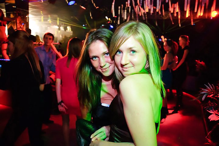 Stripperinnen Wild In Russischen Club Gegangen #4628979