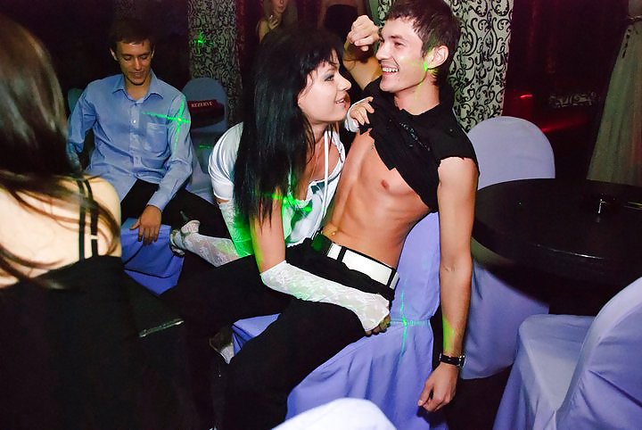 Stripperinnen Wild In Russischen Club Gegangen #4629013
