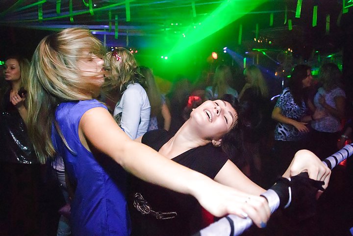 Female Strippers Gone Wild In Russian Club #4629022