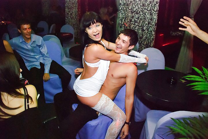 Stripperinnen Wild In Russischen Club Gegangen #4629093