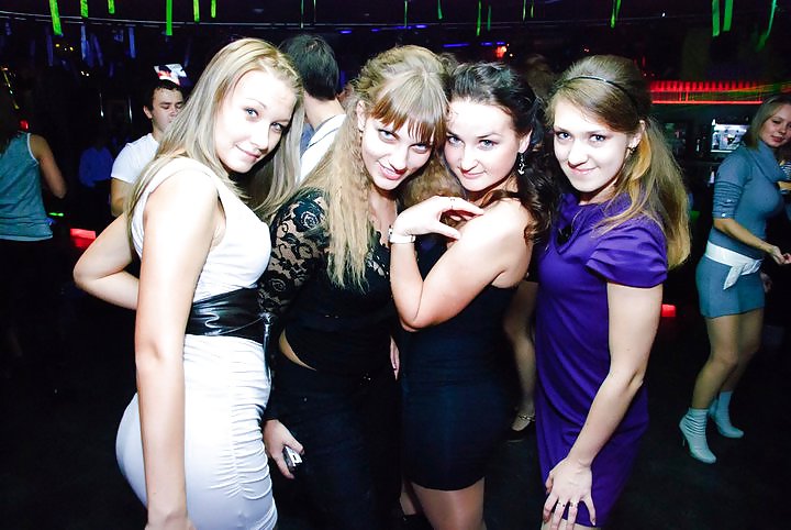 Stripperinnen Wild In Russischen Club Gegangen #4629443