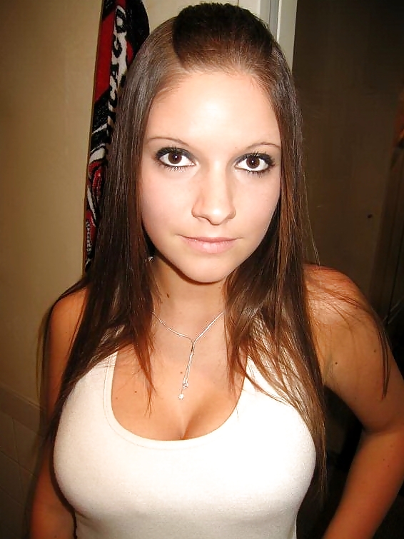 Saskia #3487390