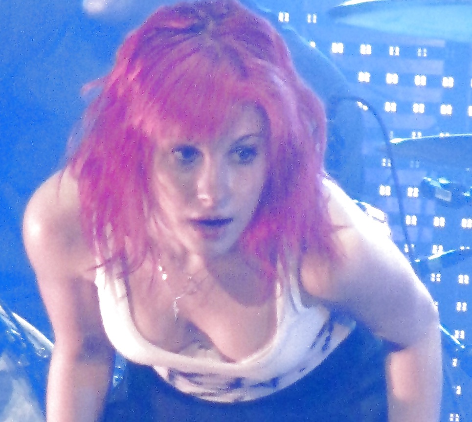 hayley williams pics!
 #10572883