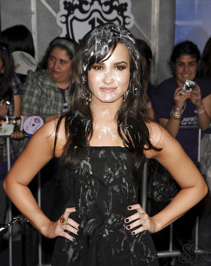 Demi Lovato #11660415