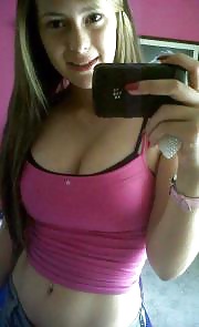 ティーンの胸の谷間 2
 #22097060