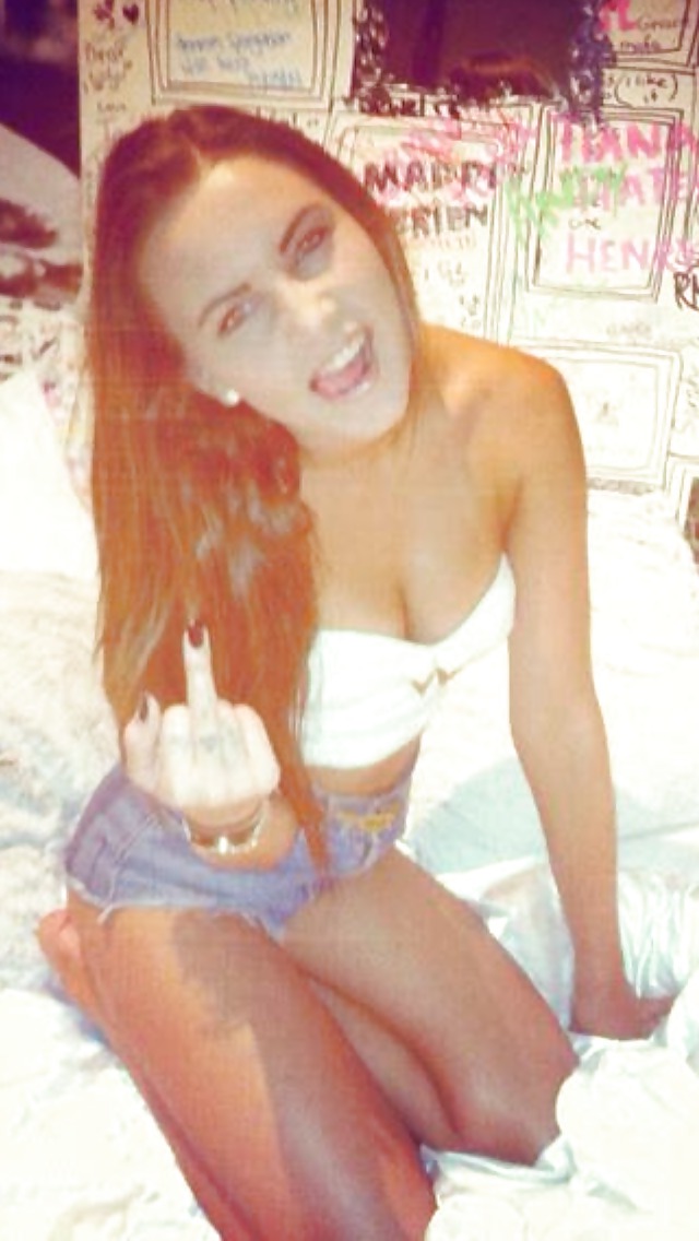 ティーンの胸の谷間 2
 #22097146