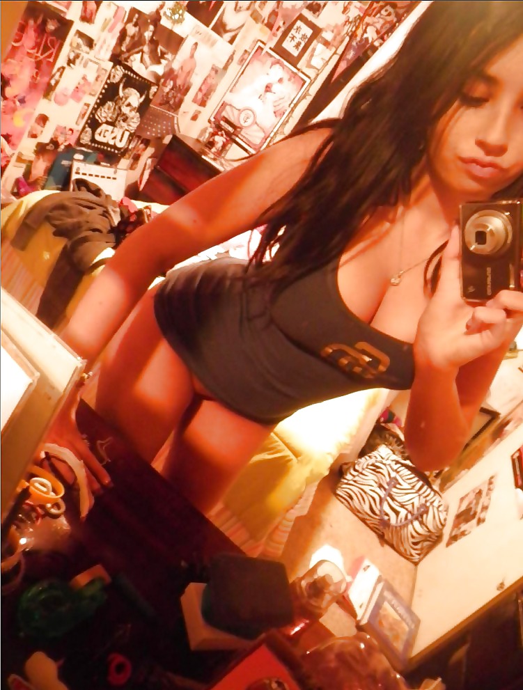 ティーンの胸の谷間 2
 #22097183