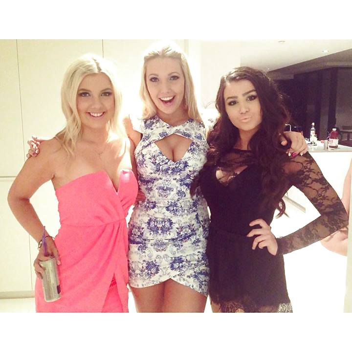 ティーンの胸の谷間 2
 #22097194