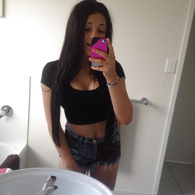 ティーンの胸の谷間 2
 #22097197