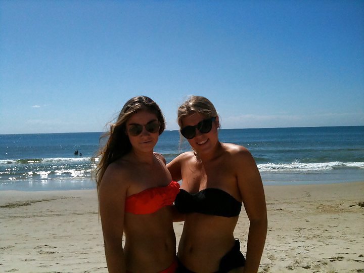 ティーンの胸の谷間 2
 #22097220