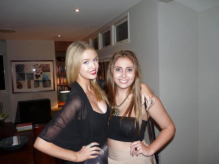 ティーンの胸の谷間 2
 #22097237