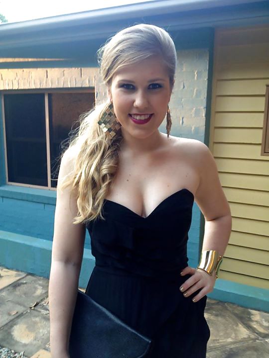 ティーンの胸の谷間 2
 #22097243