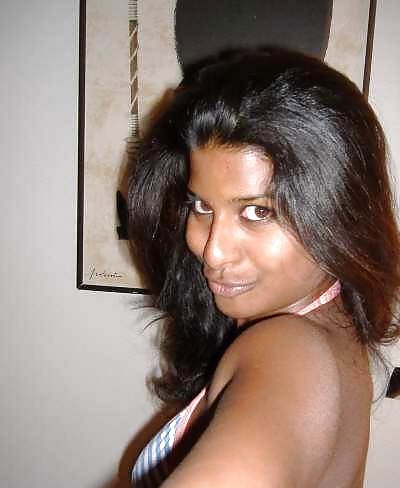 インド人女性のセルフショットとオーディション写真
 #62835