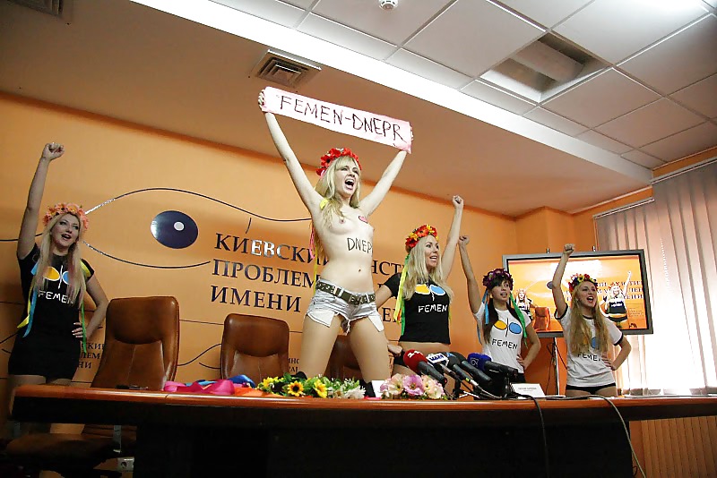 Femen #7672533