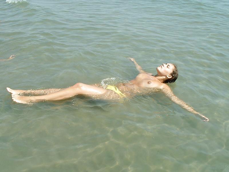 BLACK SEA TOPLESS