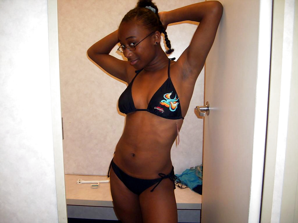 GORGEOUS GHETTO BLACK BABES #22091446