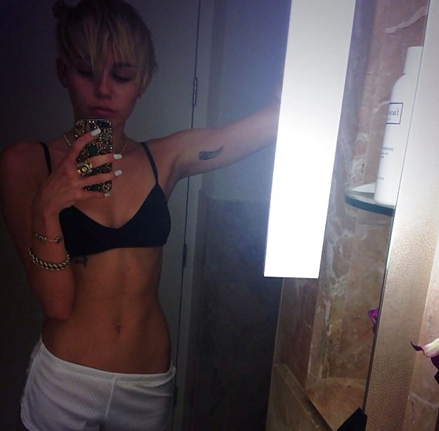 Miley cyrus 2013 (2)
 #21470424