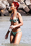 Rihanna in a bikini #1919589