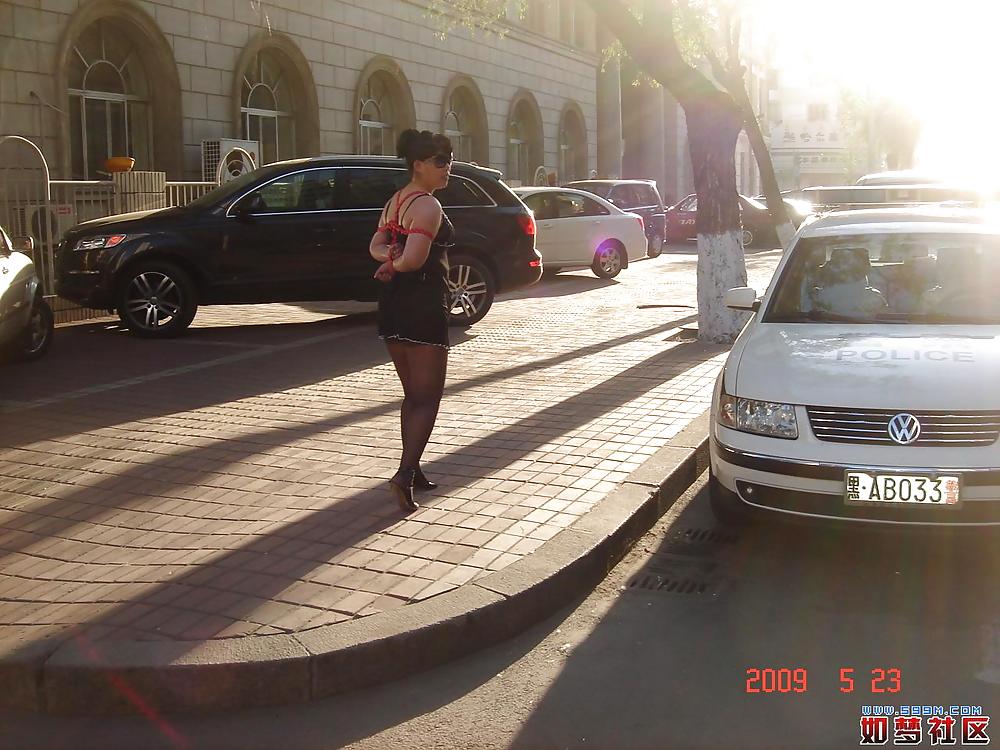 Mujeres locas en la avenida sm
 #451305