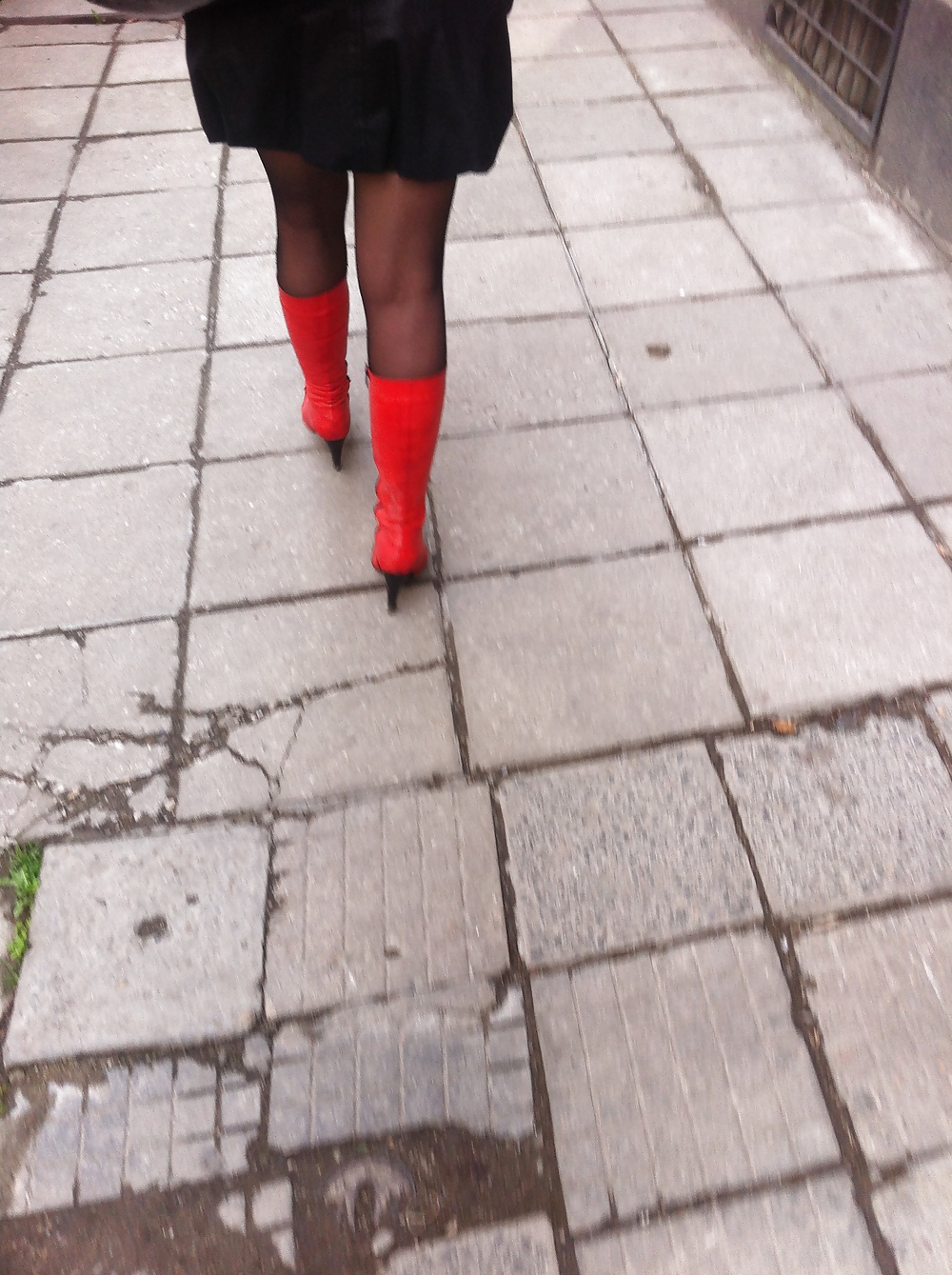 Great street red boots