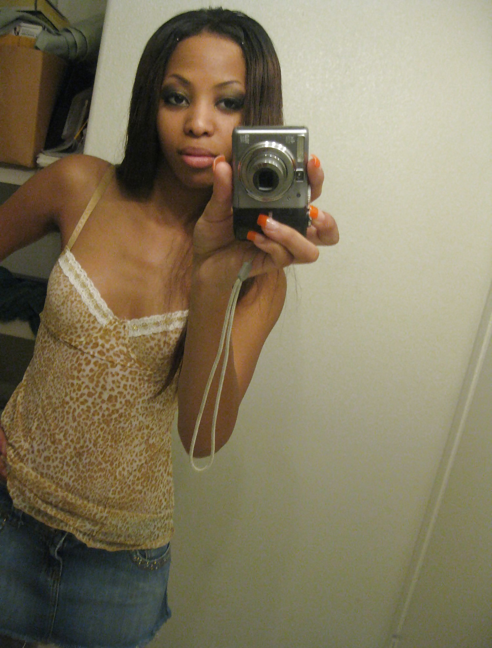 Teen ebony girl plays on photo #9254642