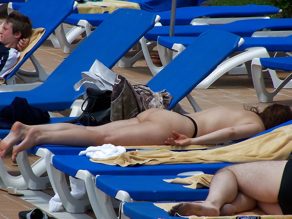 Seaside moms #9335508