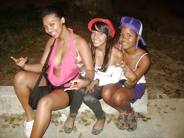 Mujer (amiguitas 40)
 #10952185