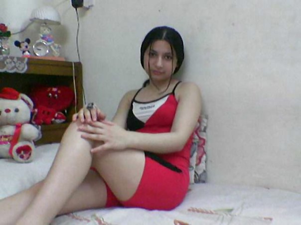 Arab Girl Flashing 2 #8208750