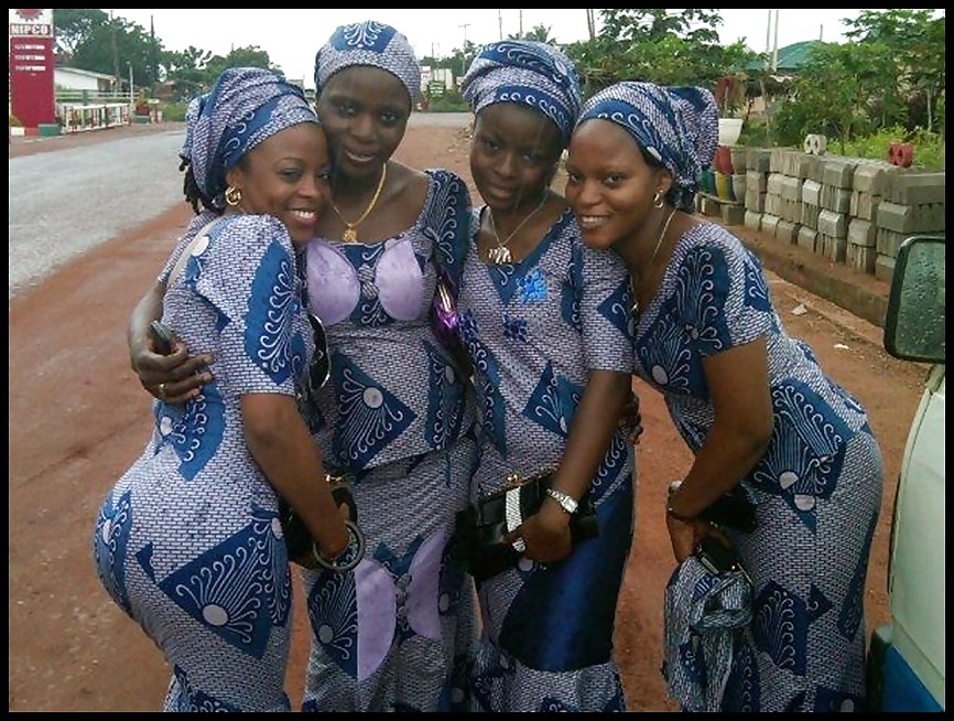 Filles Africaines #13966380