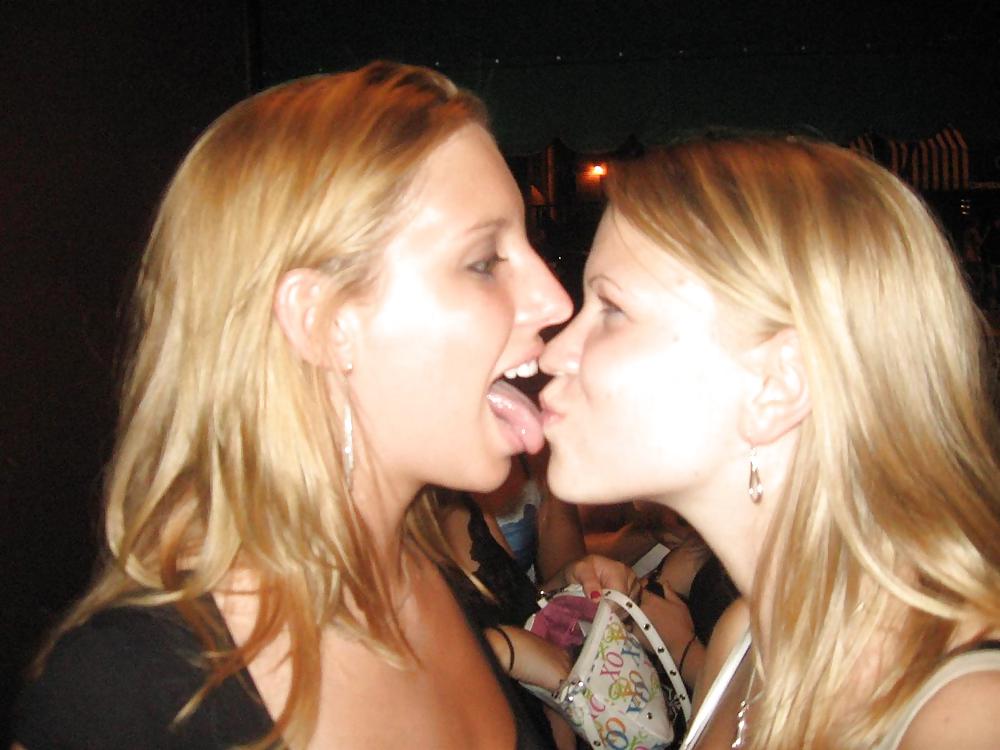 Just kiss #3958854