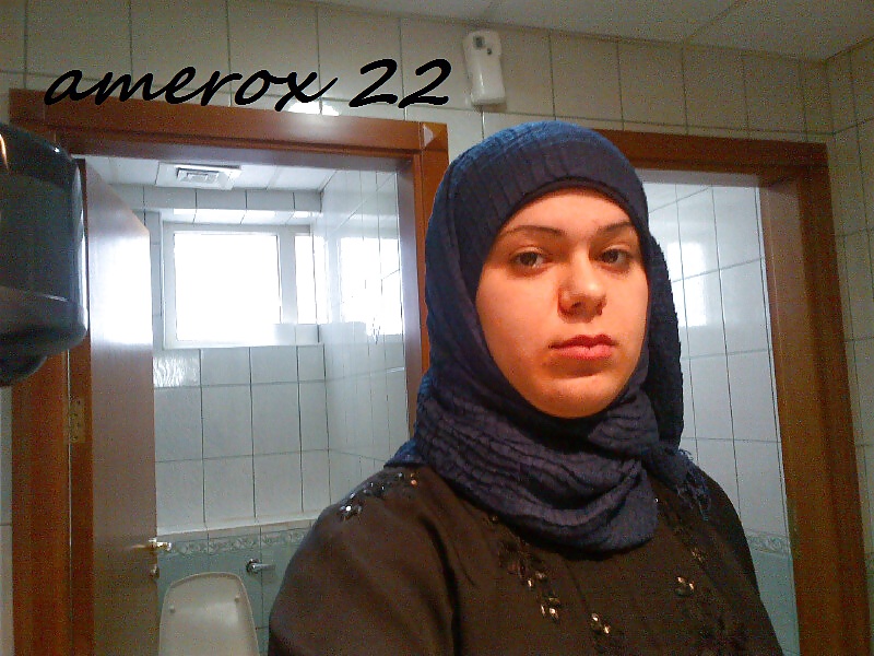 Hijab Arab Prendre Une Douche #13533796