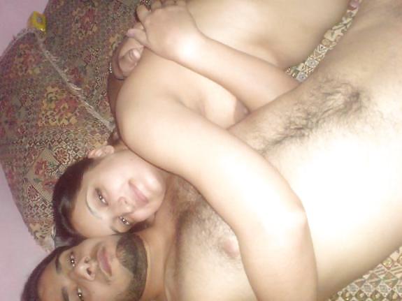 Pakistani Lahore Girl Saima With Her BF #19958702