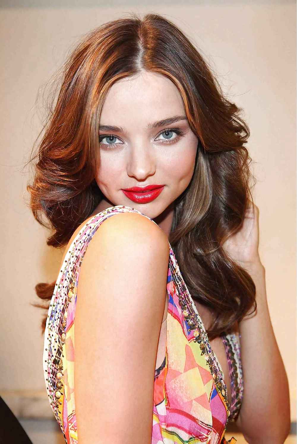 Miranda Kerr di nuovo in pista con le sue nuove tette
 #8111163