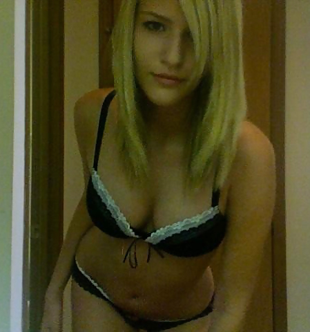 Blond cutie #3906726