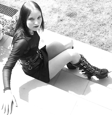 Filles Goth - Nn #2400739