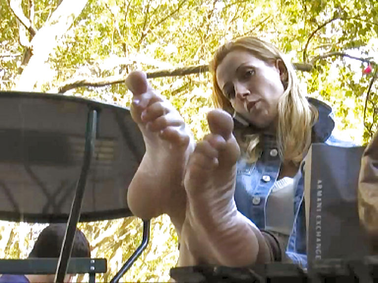 Sole Gazing #14213020