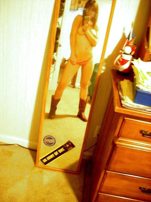 Amy #3826077