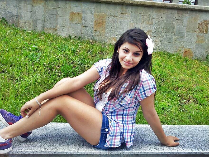 Bulgarian girl: Milena #22407000