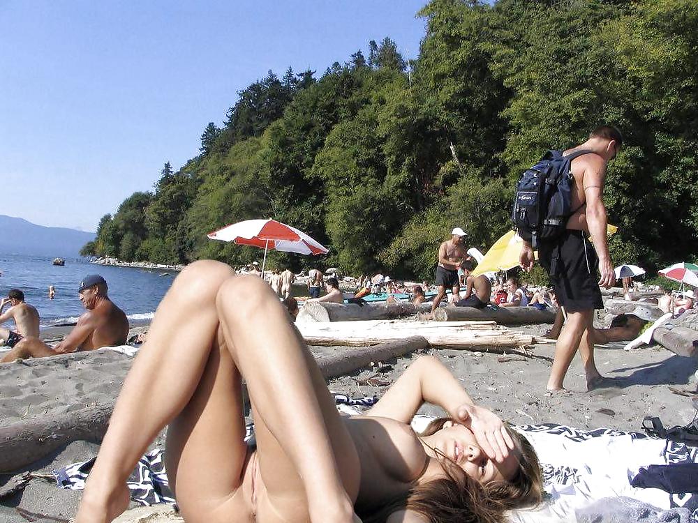 Ragazze della spiaggia #2
 #4429397