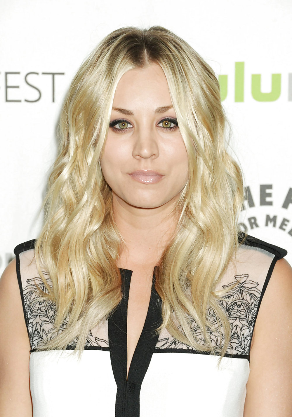 Best of: Kaley Cuoco #19057877
