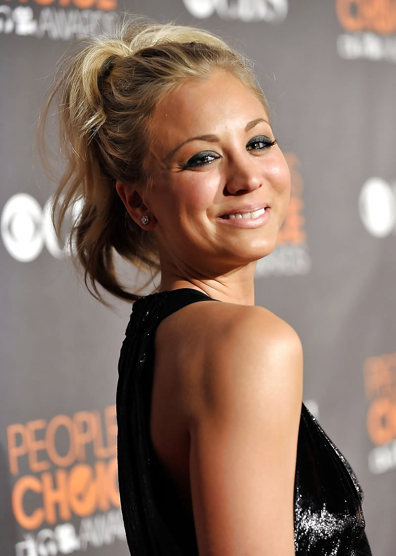 Best of: Kaley Cuoco #19058363