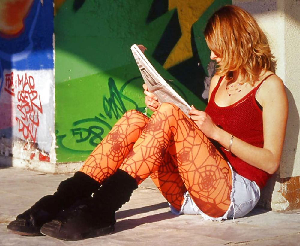 ナイロン・アップスカート・脚 25
 #6256346