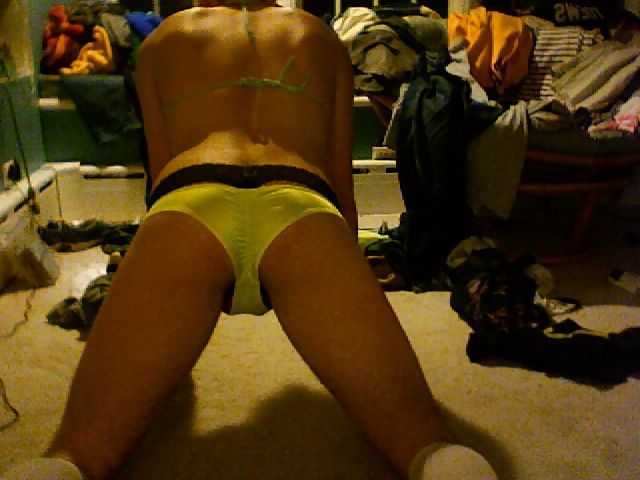 Bumhugger #8169203