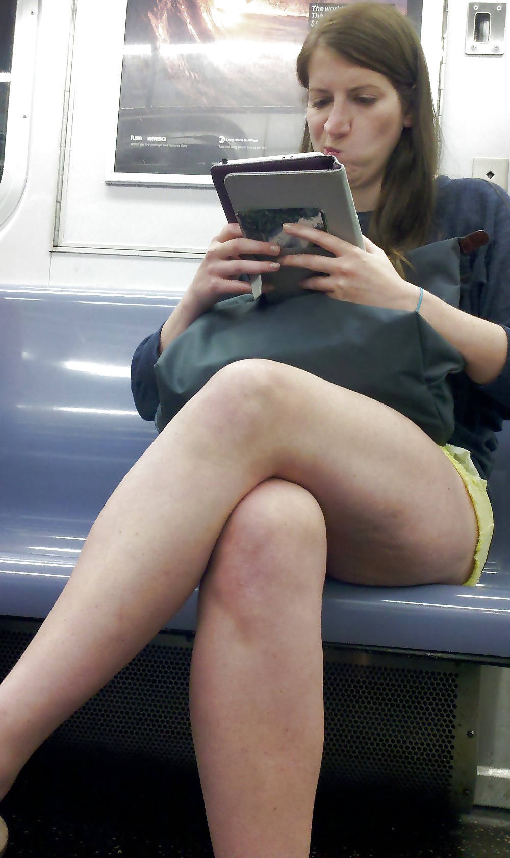 Ragazze della metropolitana di New York compilation 1 - gambe e cosce
 #6590201