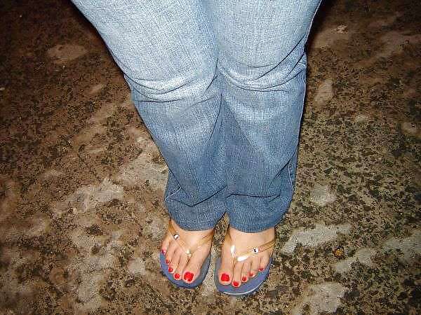 Pieds Sexy De Femmes Que Je Connais. #13780330