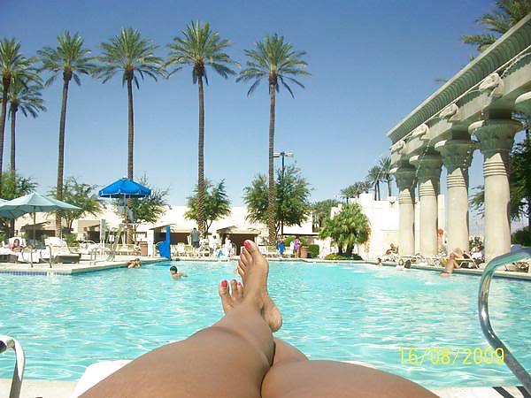 MY FRIENDS FEET 2 #9519454