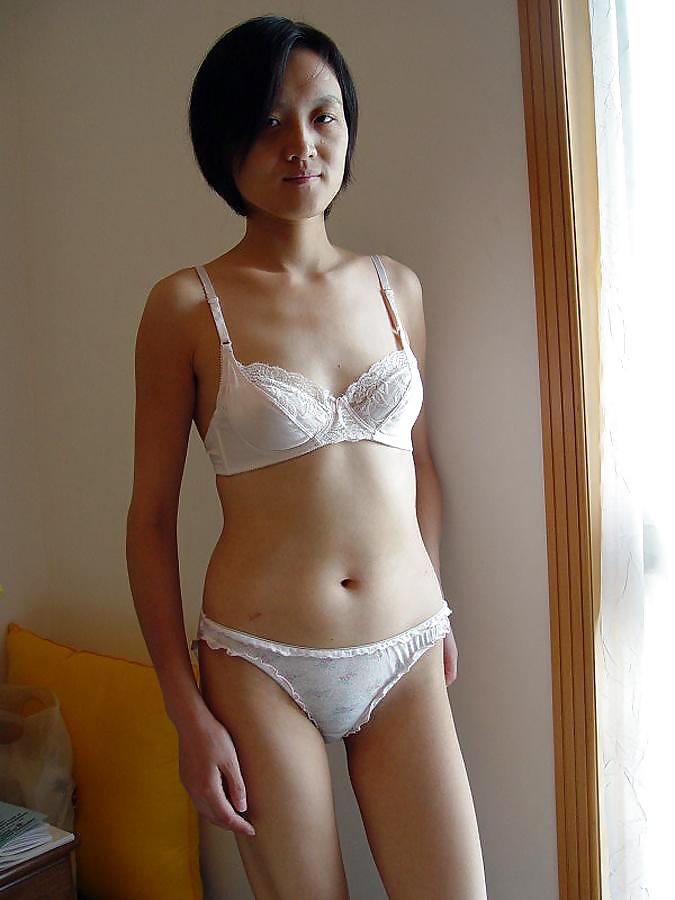 Ragazze asiatiche in lingerie
 #7658153